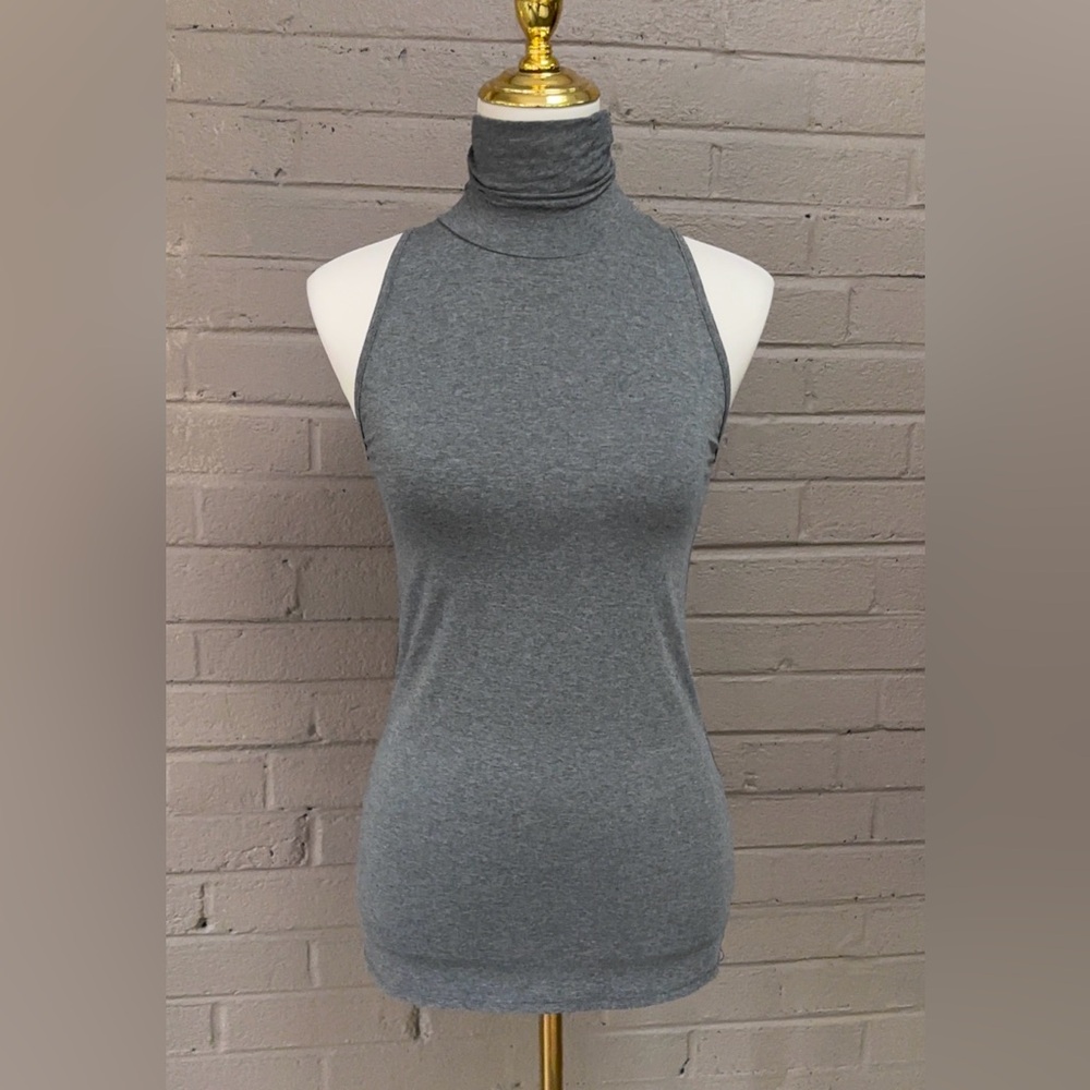Three Dots Gray Sleeveless Turtleneck Top M